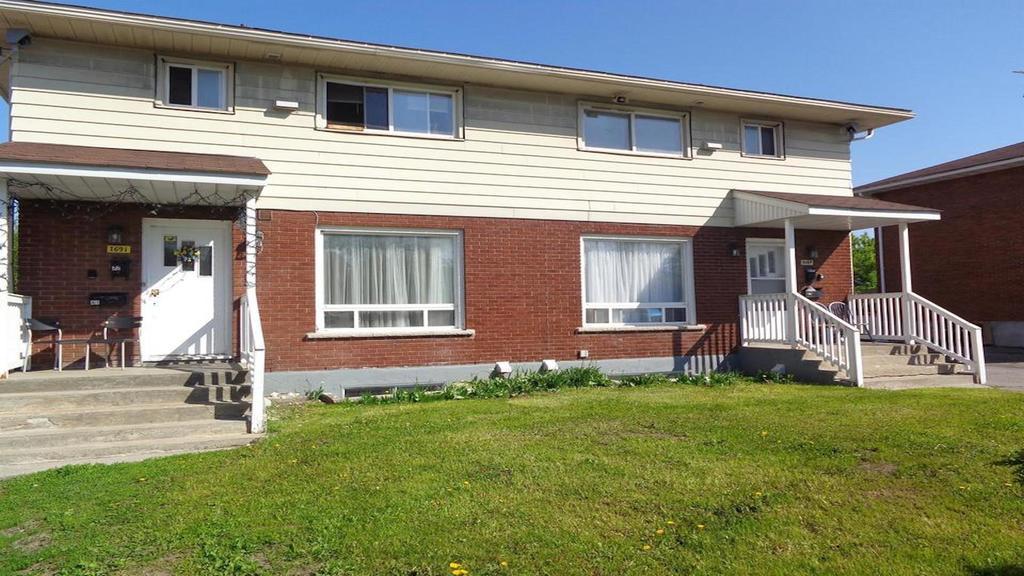 Adib Apartments - 1691 Baseline Rd, Unit A1 Ottawa Extérieur photo